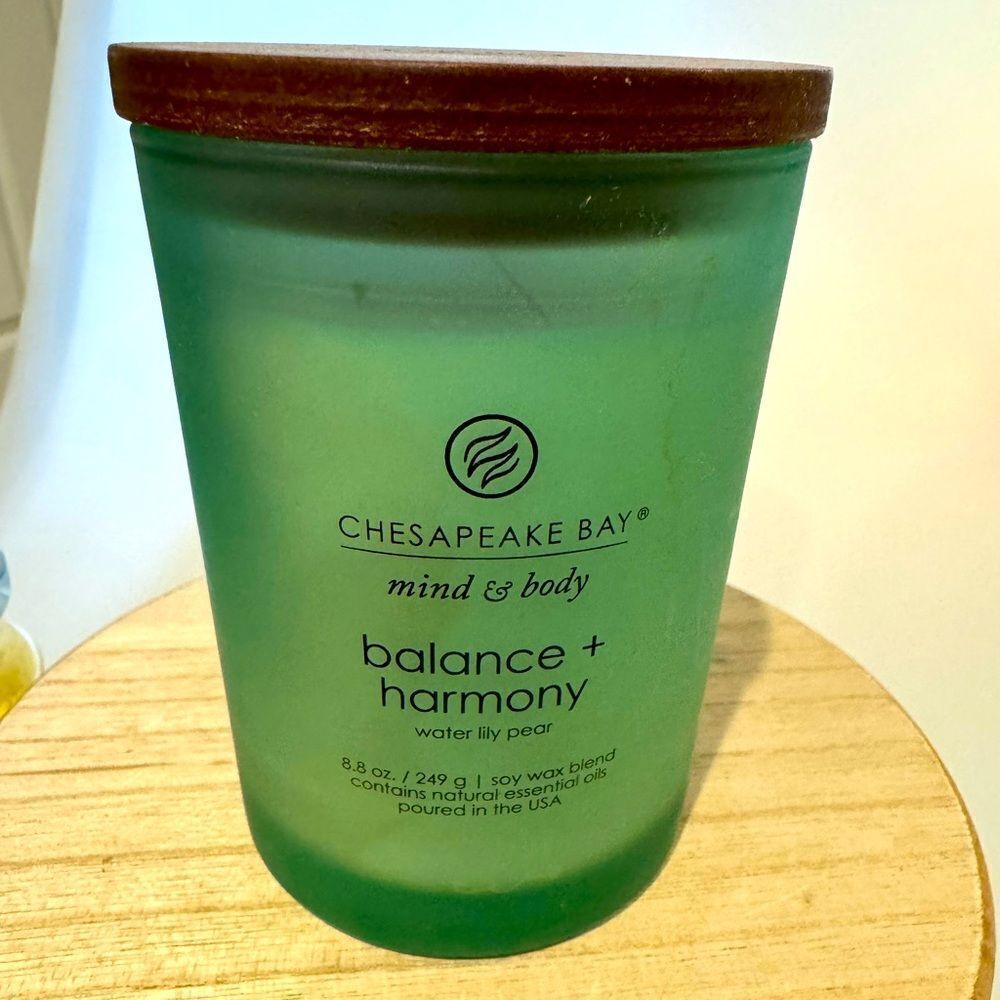 CHESAPEAKE BAY BRAND SOY WAX BRAND CANDLE